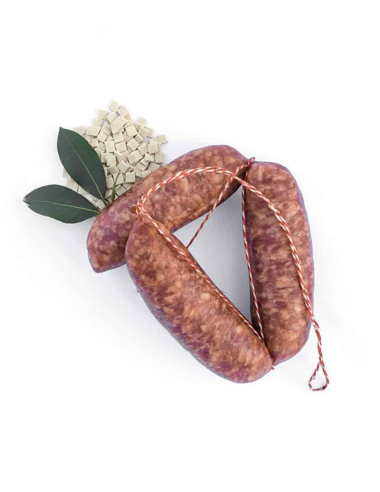 Diot de savoie fumé. Maison Alpin. Vente en direct de la salaison familiale. Charcuterie artisanale, saucisson, saucisse, diot, jambon, de Haute-Savoie & viande de qualité supérieure en ligne.