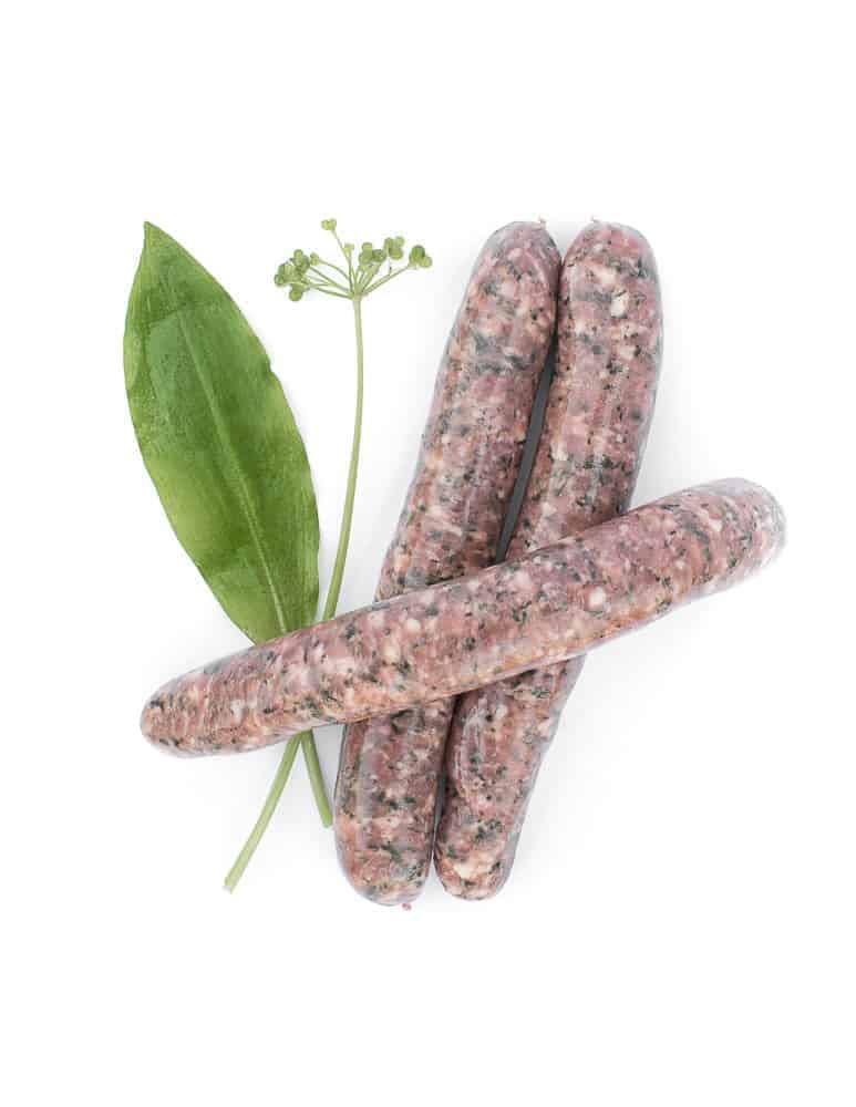 Saucisse à l'ail des ours. Maison Alpin. Vente en direct de la salaison familiale. Charcuterie artisanale, saucisson, saucisse, diot, jambon, de Haute-Savoie & viande de qualité supérieure en ligne.