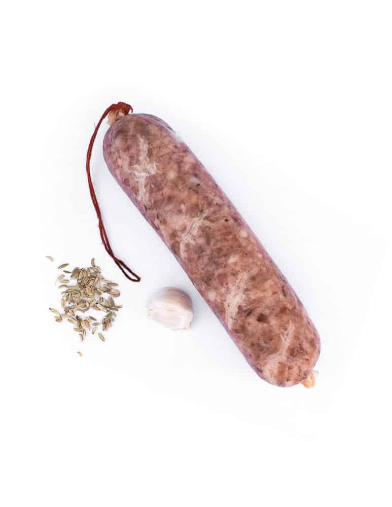 Longeole de savoie. Maison Alpin. Vente en direct de la salaison familiale. Charcuterie artisanale, saucisson, saucisse, diot, jambon, de Haute-Savoie & viande de qualité supérieure en ligne.