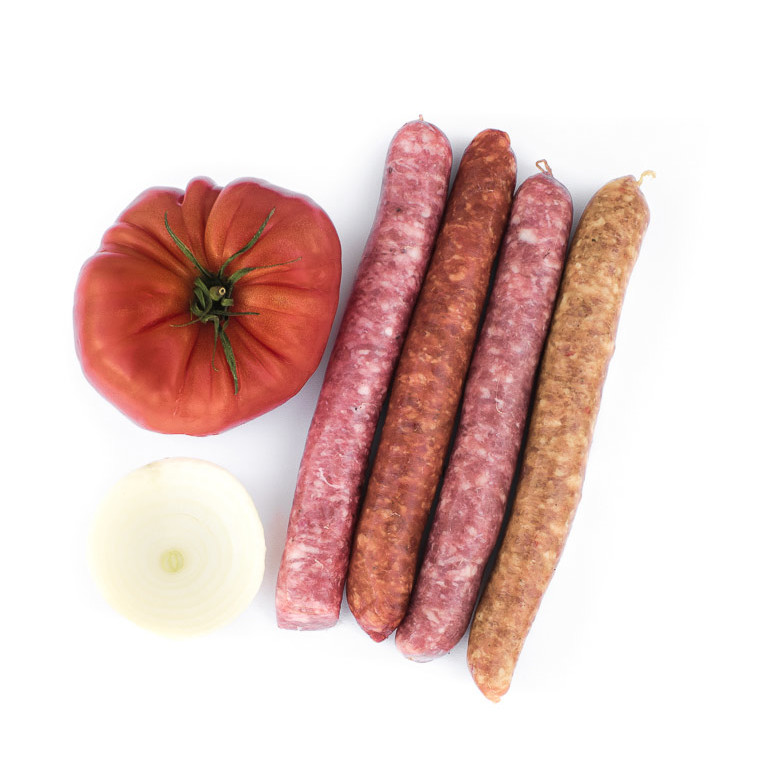 Pack barbecue familial, bbq. Maison Alpin. Vente en direct de la salaison familiale. Charcuterie artisanale, saucisson, saucisse, diot, jambon, de Haute-Savoie & viande de qualité supérieure en ligne.